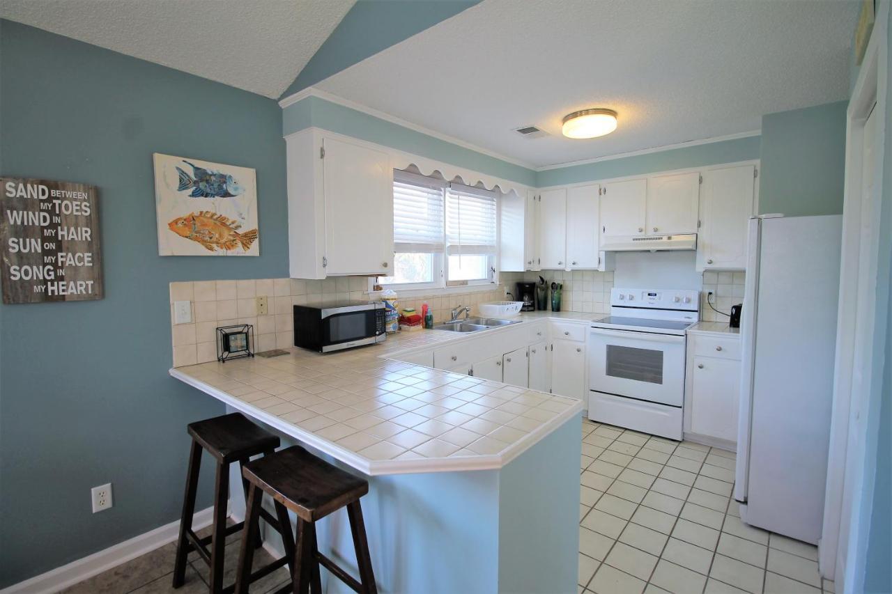 Salty Shack Unit C - Salty Shack - Dog Friendly Home - Across From The Beach - Central Location! Фоли Бийч Екстериор снимка